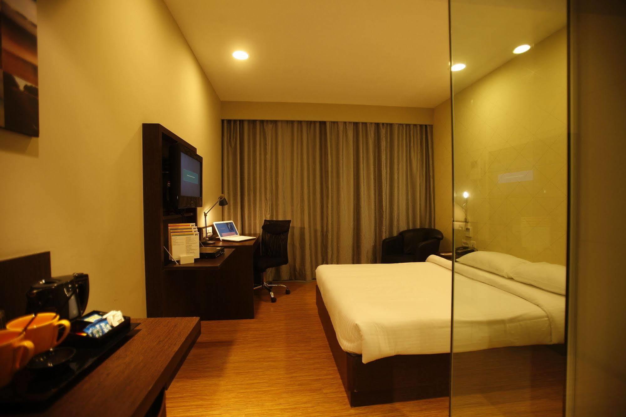 Keys Select By Lemon Tree Hotels, Whitefield, Bengaluru Екстериор снимка